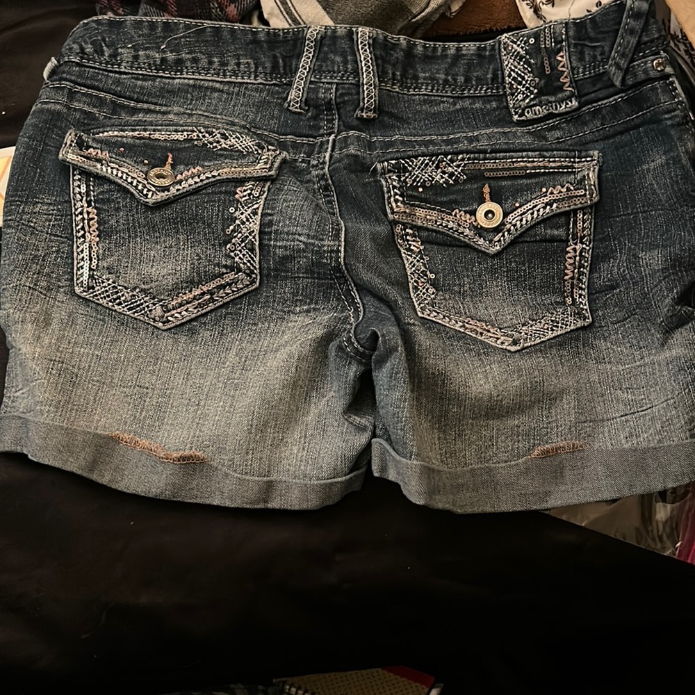 Jean shorts Amethyst new never worn